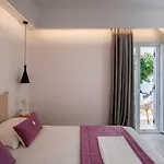 Corina Studios-apartments Naousa (Paros)