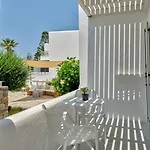 Corina Studios-apartments Apartamento Naousa (Paros)