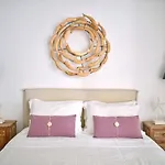 Corina Studios-apartments Naousa (Paros)
