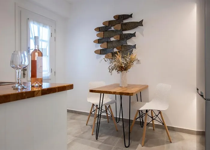 Corina Studios-apartments Nausa