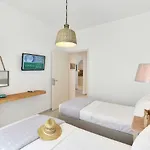 Corina Studios-apartments *