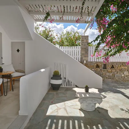 Corina Studios-apartments Naoussa
