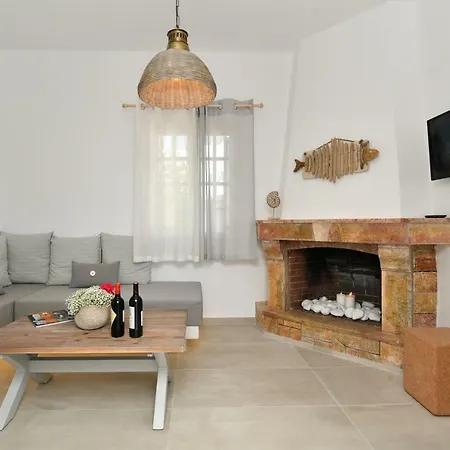 Corina Studios-apartments Apartament Nausa