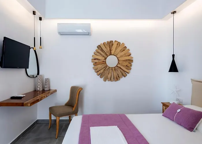 Corina Studios-apartments 纳乌萨