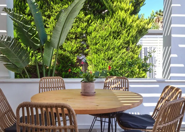 Corina Studios-apartments *